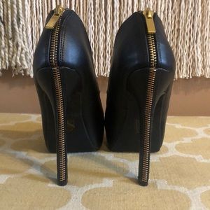 CALL IT SPRING - Zipper back heels